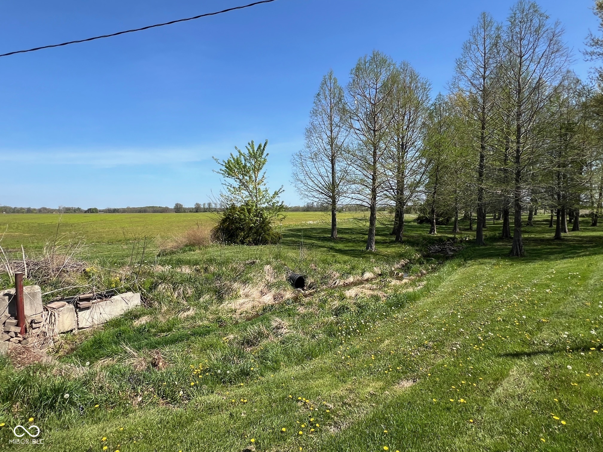 Farmersburg, Indiana, 47850, United States, 3 Bedrooms Bedrooms, ,2 BathroomsBathrooms,Residential,For Sale,1915515