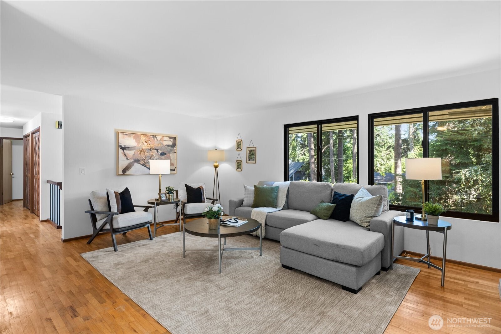 Edmonds, Washington, 98026, United States, 3 Bedrooms Bedrooms, ,1 BathroomBathrooms,Residential,For Sale,1950976