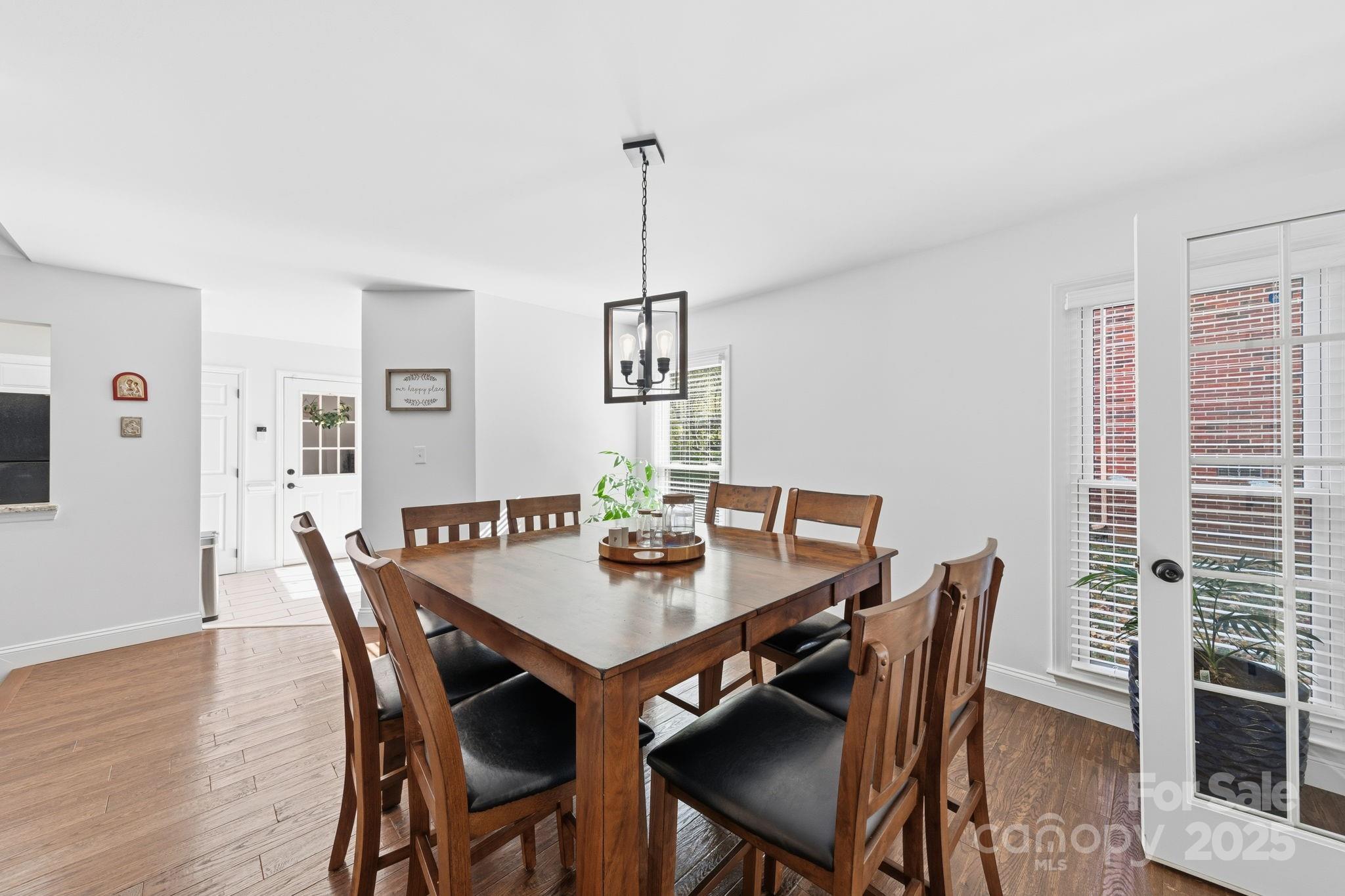 Charlotte, North Carolina, 28226, United States, 3 Bedrooms Bedrooms, ,2 BathroomsBathrooms,Residential,For Sale,1991268