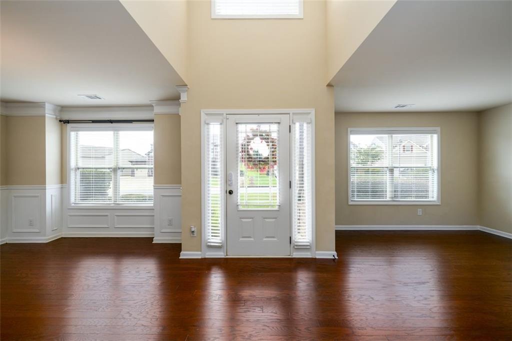 Cumming, Georgia, 30028, United States, 5 Bedrooms Bedrooms, ,3 BathroomsBathrooms,Residential,For Sale,1916746