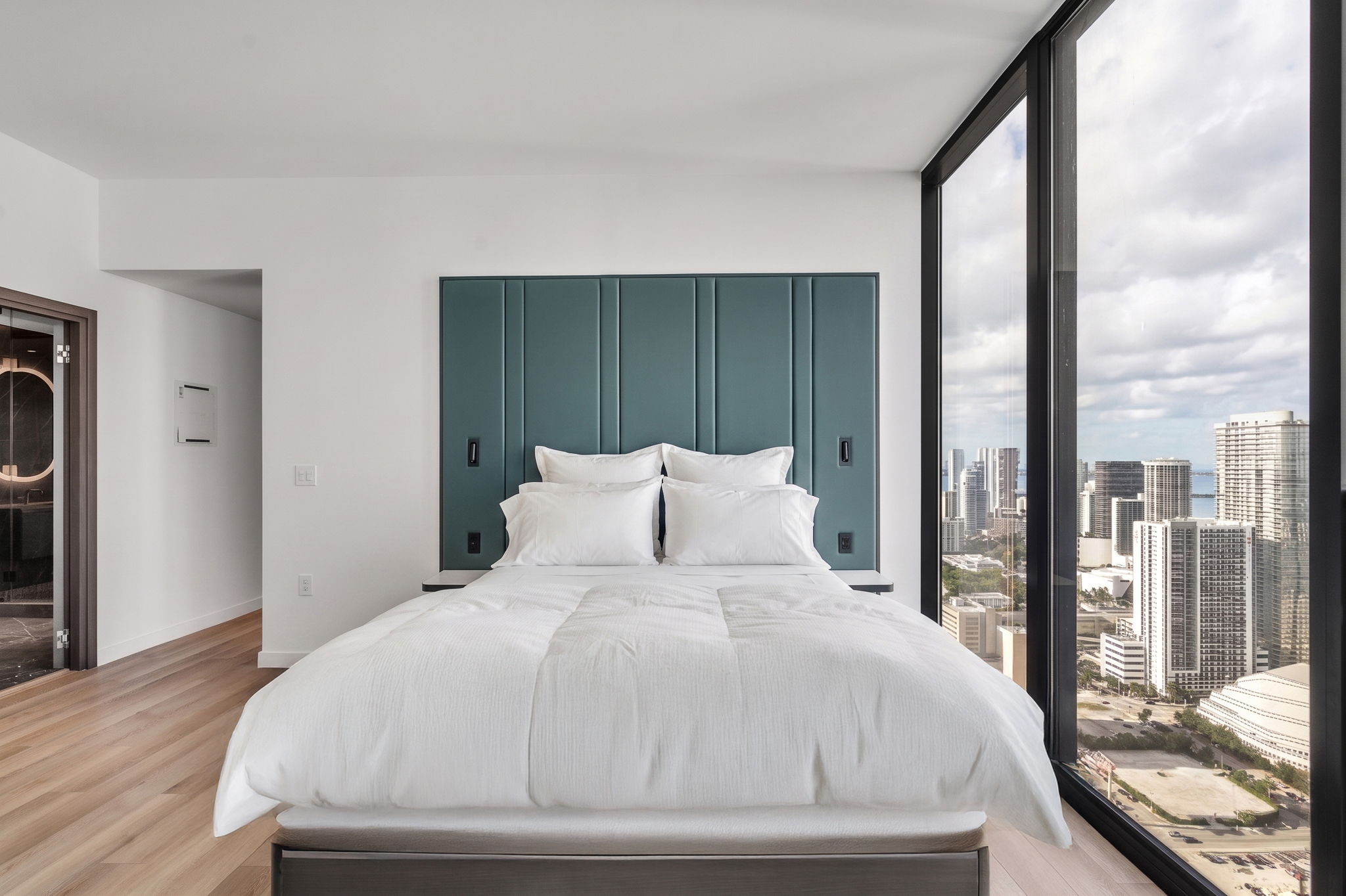  20 NE 11th St, Miami, FL, 33132 - 物件實景