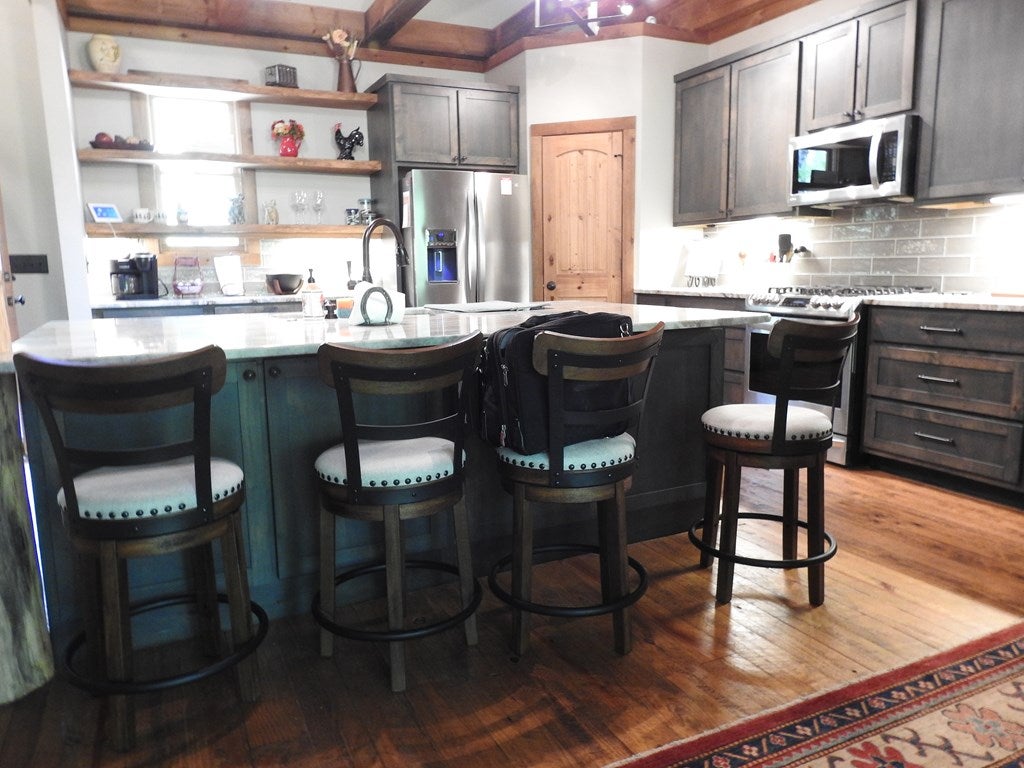 Morganton, Georgia, 30560, United States, 4 Bedrooms Bedrooms, ,4 BathroomsBathrooms,Residential,For Sale,1859082