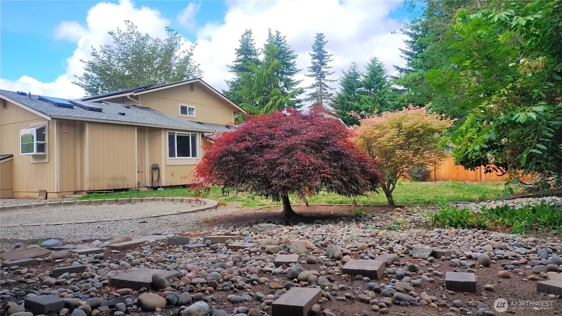 Puyallup, Washington, 98374, United States, 3 Bedrooms Bedrooms, ,2 BathroomsBathrooms,Residential,For Sale,1942897