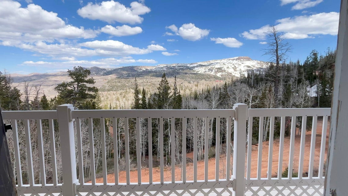 Brian Head, Utah, 84719, United States, 5 Bedrooms Bedrooms, ,3 BathroomsBathrooms,Residential,For Sale,1951004