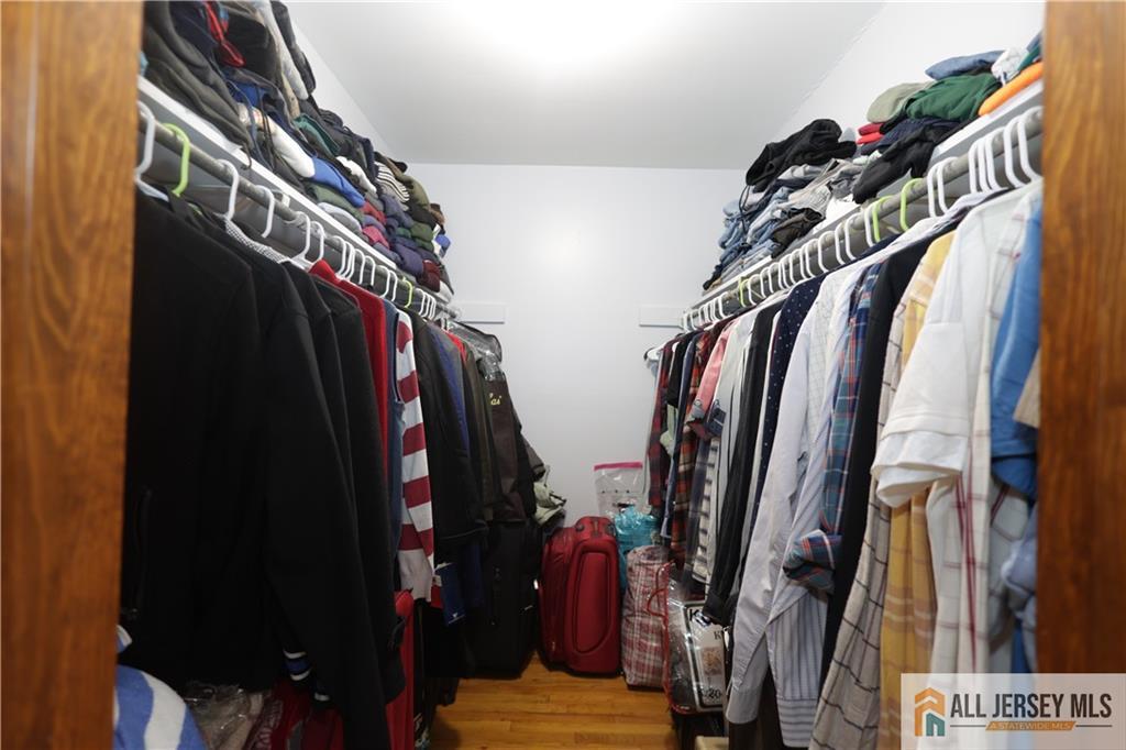 East Brunswick, New Jersey, 08816, United States, 4 Bedrooms Bedrooms, ,3 BathroomsBathrooms,Residential,For Sale,1895704