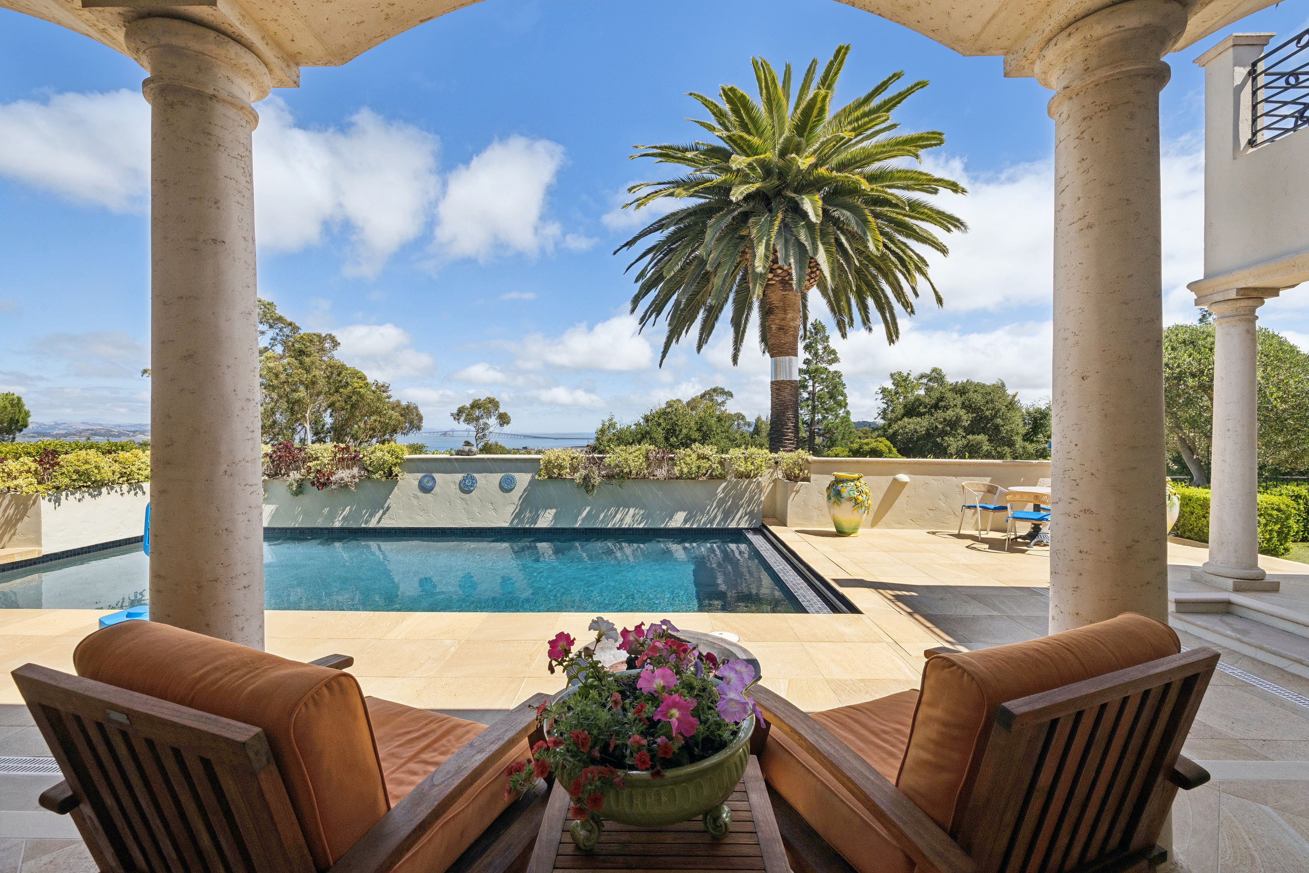  Extraordinary Estate with Panoramic Bay and Mountain Vistas - 物件實景