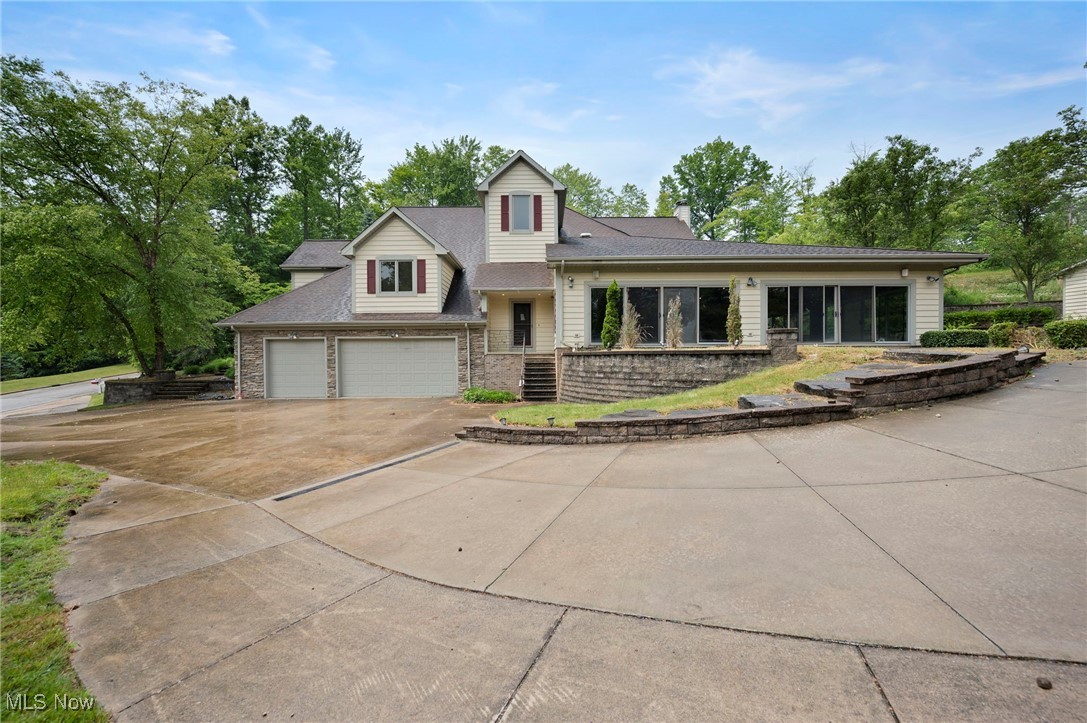 Gates Mills, Ohio, 44040, United States, 4 Bedrooms Bedrooms, ,7 BathroomsBathrooms,Residential,For Sale,1976391