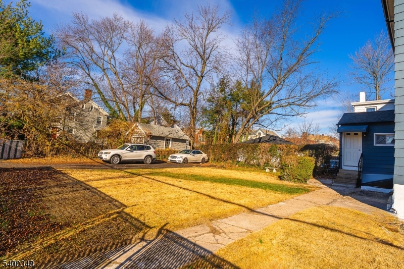 Bloomfield Twp., New Jersey, 07003, United States, 6 Bedrooms Bedrooms, ,3 BathroomsBathrooms,Residential,For Sale,2003277