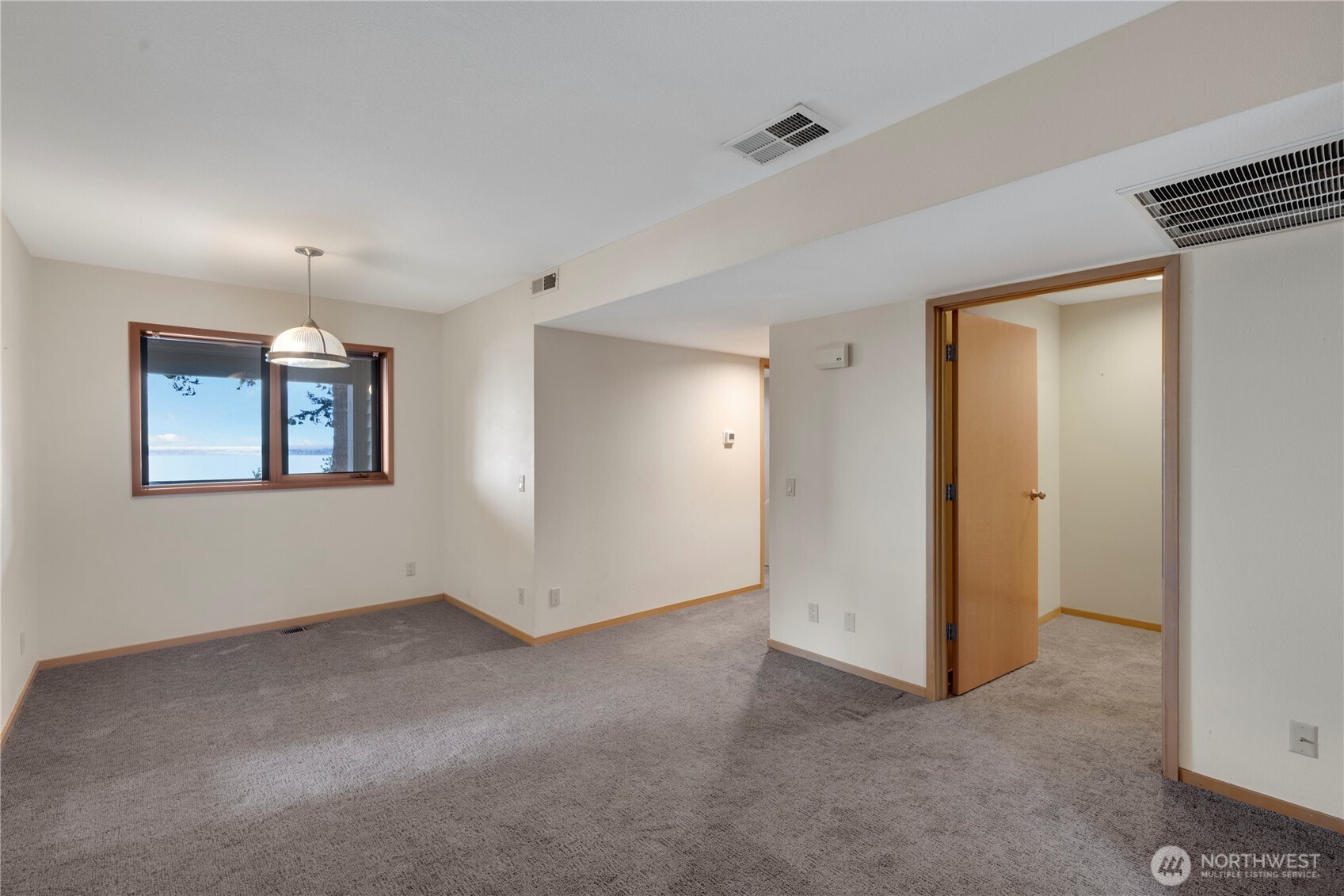 Bellingham, Washington, 98225, United States, 4 Bedrooms Bedrooms, ,3 BathroomsBathrooms,Residential,For Sale,1988960