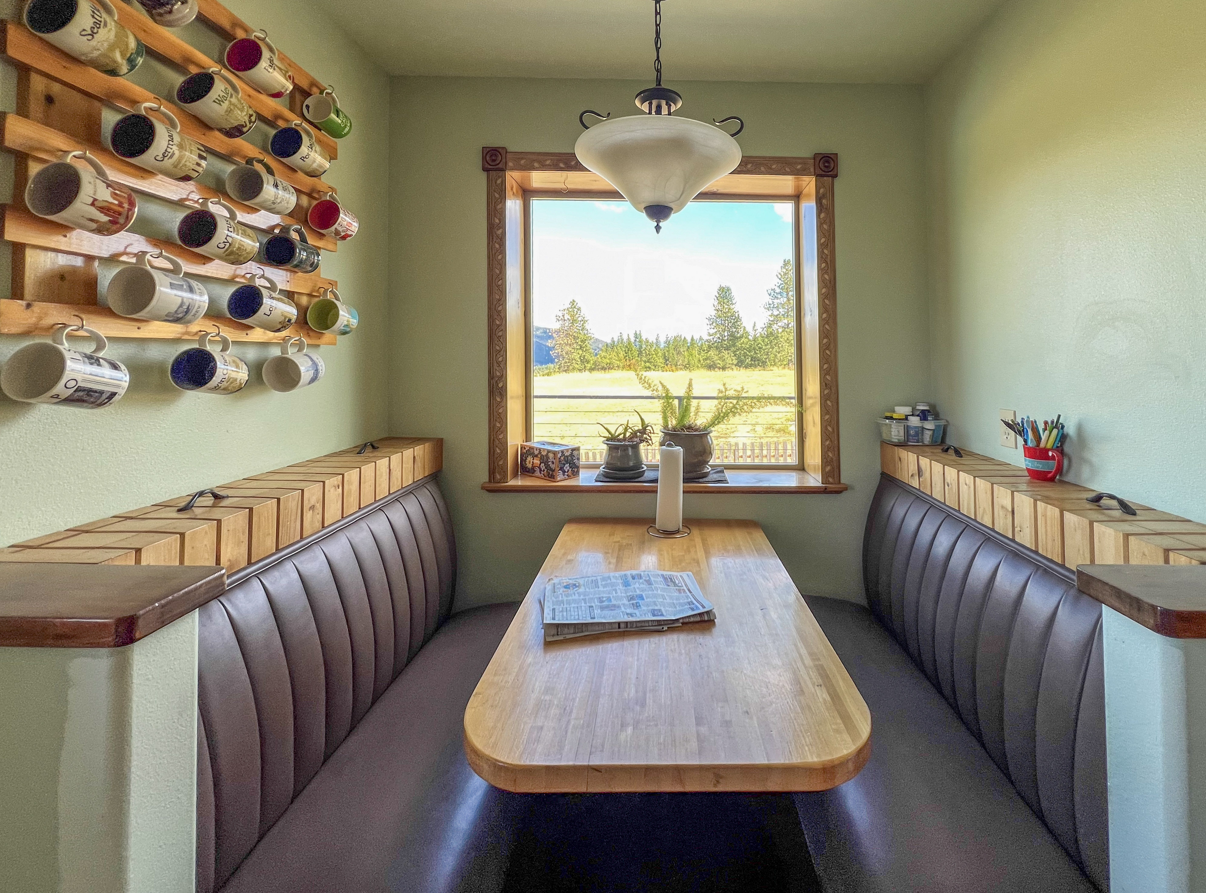 Kettle Falls, Washington, 99141, United States, 4 Bedrooms Bedrooms, ,4 BathroomsBathrooms,Residential,For Sale,1984366