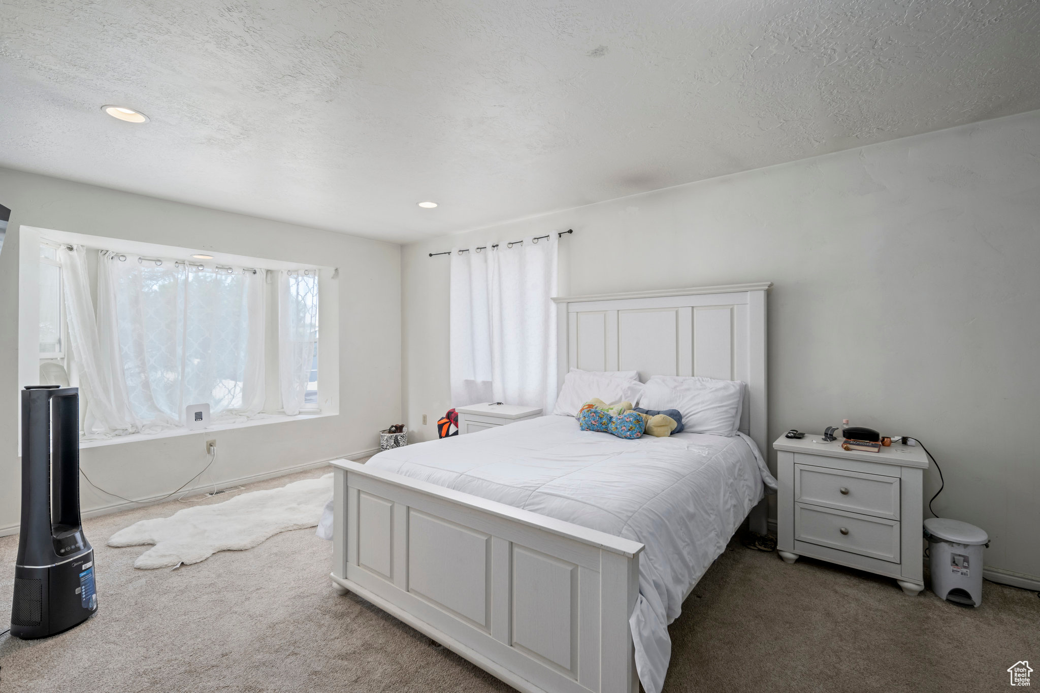 West Valley City, Utah, 84120, United States, 5 Bedrooms Bedrooms, ,2 BathroomsBathrooms,Residential,For Sale,1906860