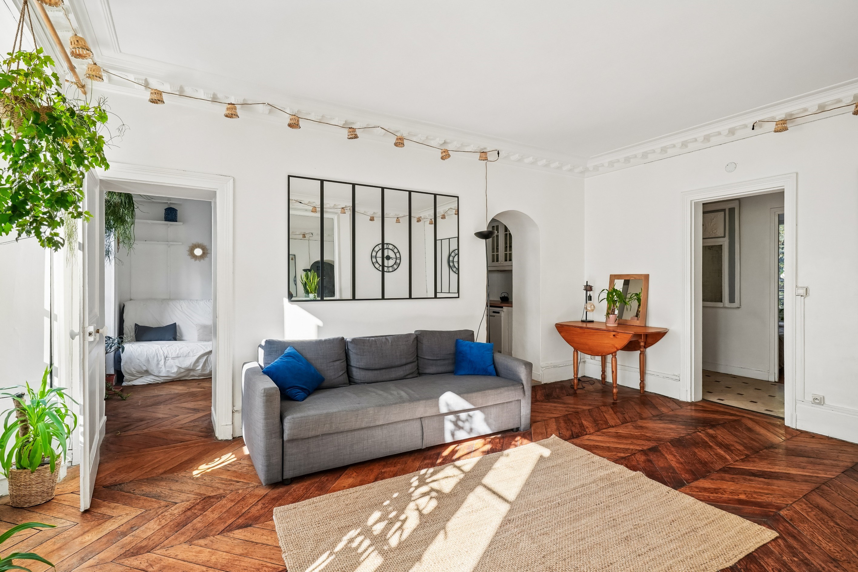  Bright, dual-aspect apartment in the heart of Paris’s 9th arrondissement - 物件實景