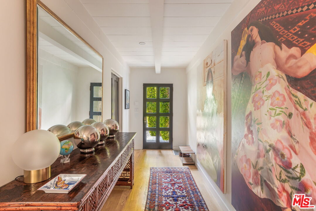 West Hollywood, California, 90048, United States, 3 Bedrooms Bedrooms, ,1 BathroomBathrooms,Residential,For Sale,1828298