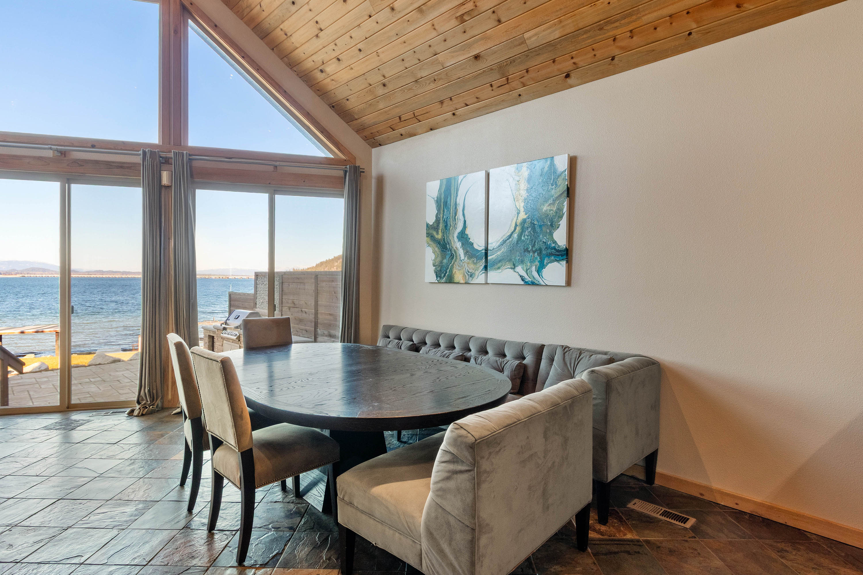 Sagle, Idaho, 83860, United States, 4 Bedrooms Bedrooms, ,2 BathroomsBathrooms,Residential,For Sale,2013773