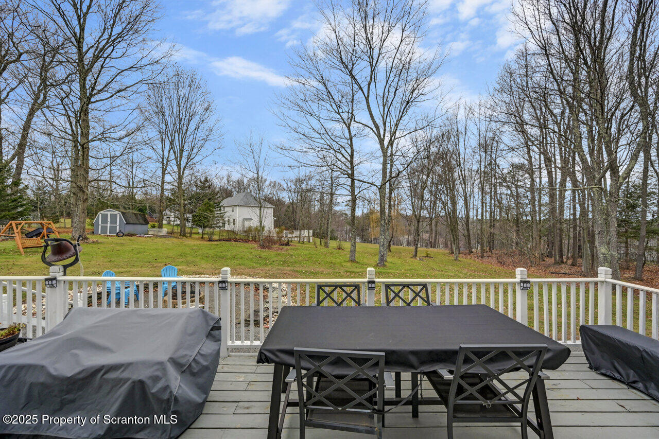 Moscow, Pennsylvania, 18444, United States, 4 Bedrooms Bedrooms, ,3 BathroomsBathrooms,Residential,For Sale,1999733