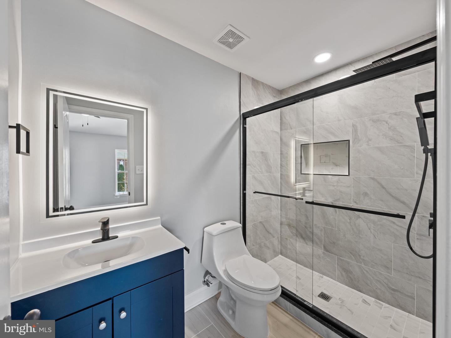 Herndon, Virginia, 20171, United States, 4 Bedrooms Bedrooms, ,4 BathroomsBathrooms,Residential,For Sale,1989077