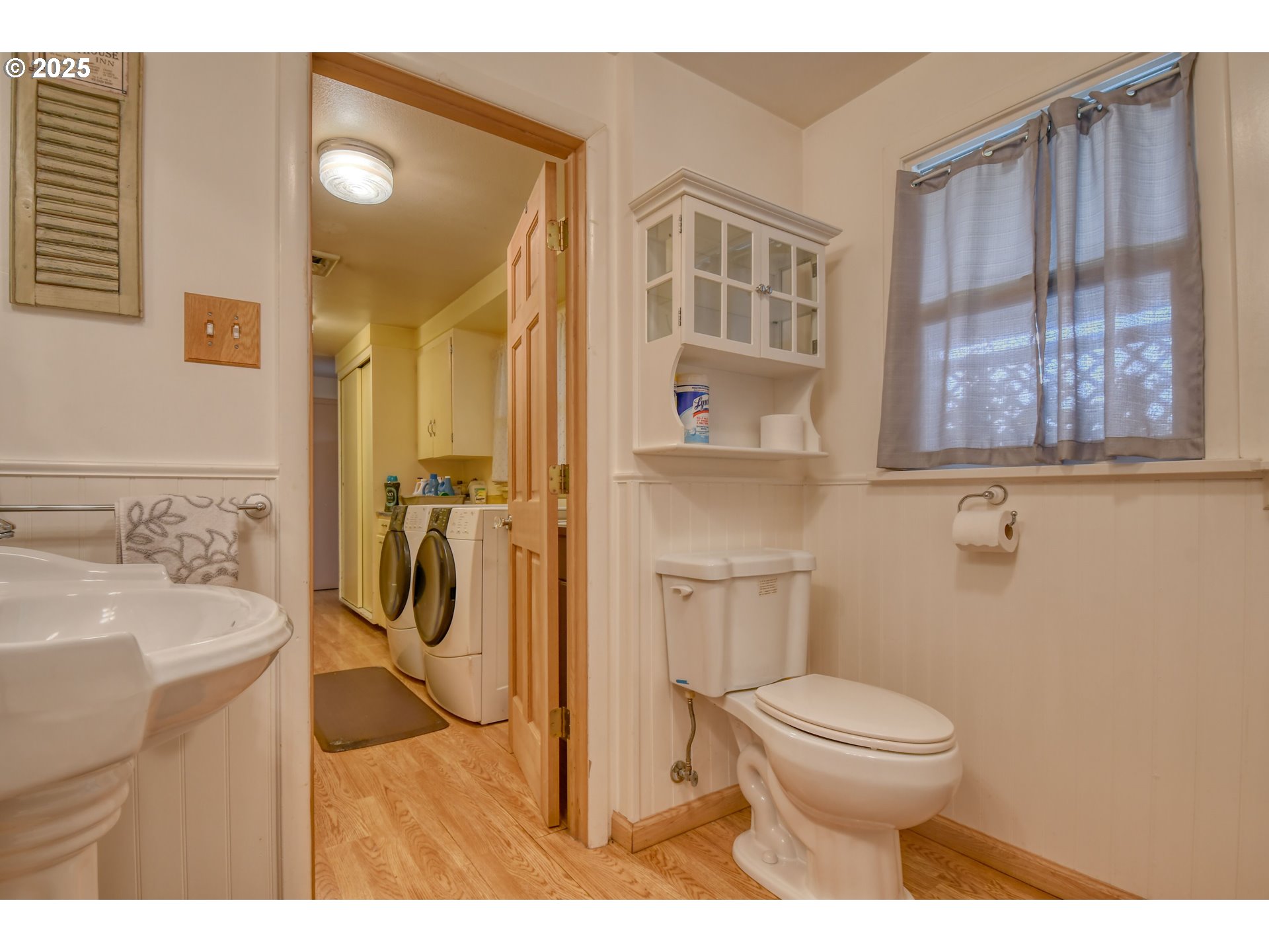 Echo, Oregon, 97826, United States, 3 Bedrooms Bedrooms, ,3 BathroomsBathrooms,Residential,For Sale,1987852