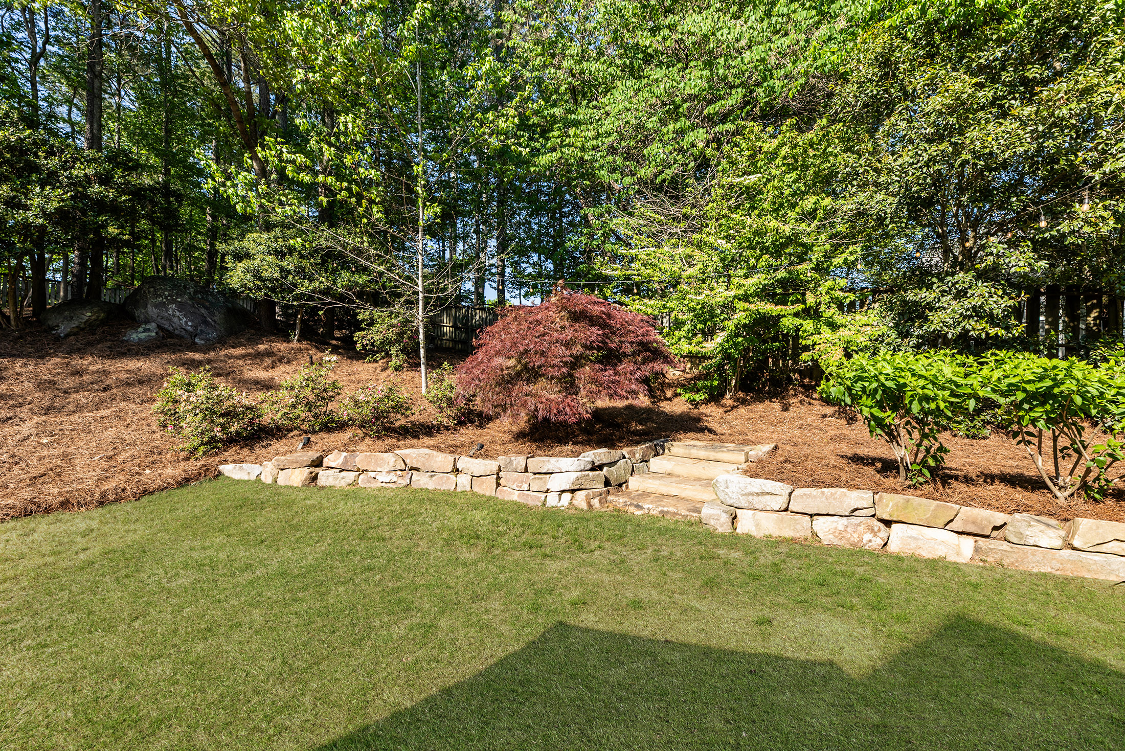  Completely Renovated Home in Desirable Location - 物件實景