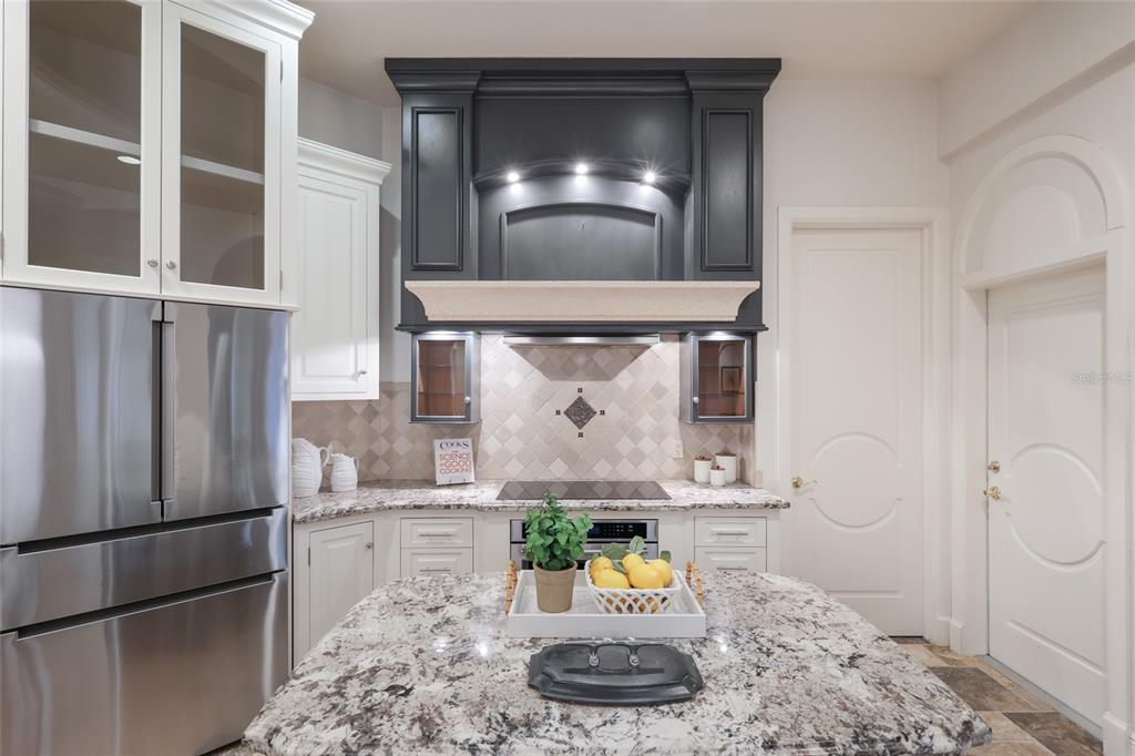 Sarasota, Florida, 34234, United States, 3 Bedrooms Bedrooms, ,3 BathroomsBathrooms,Residential,For Sale,1989538