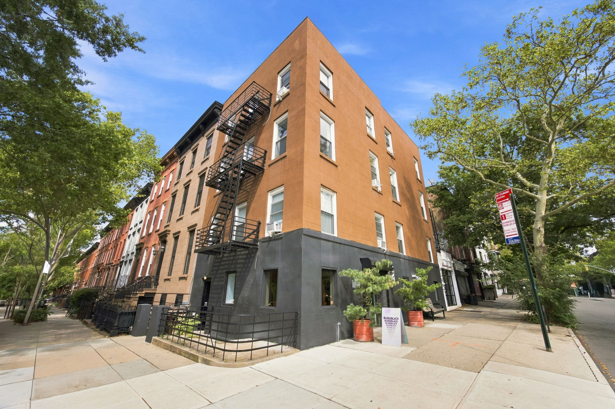  486 Court Street - 物件實景
