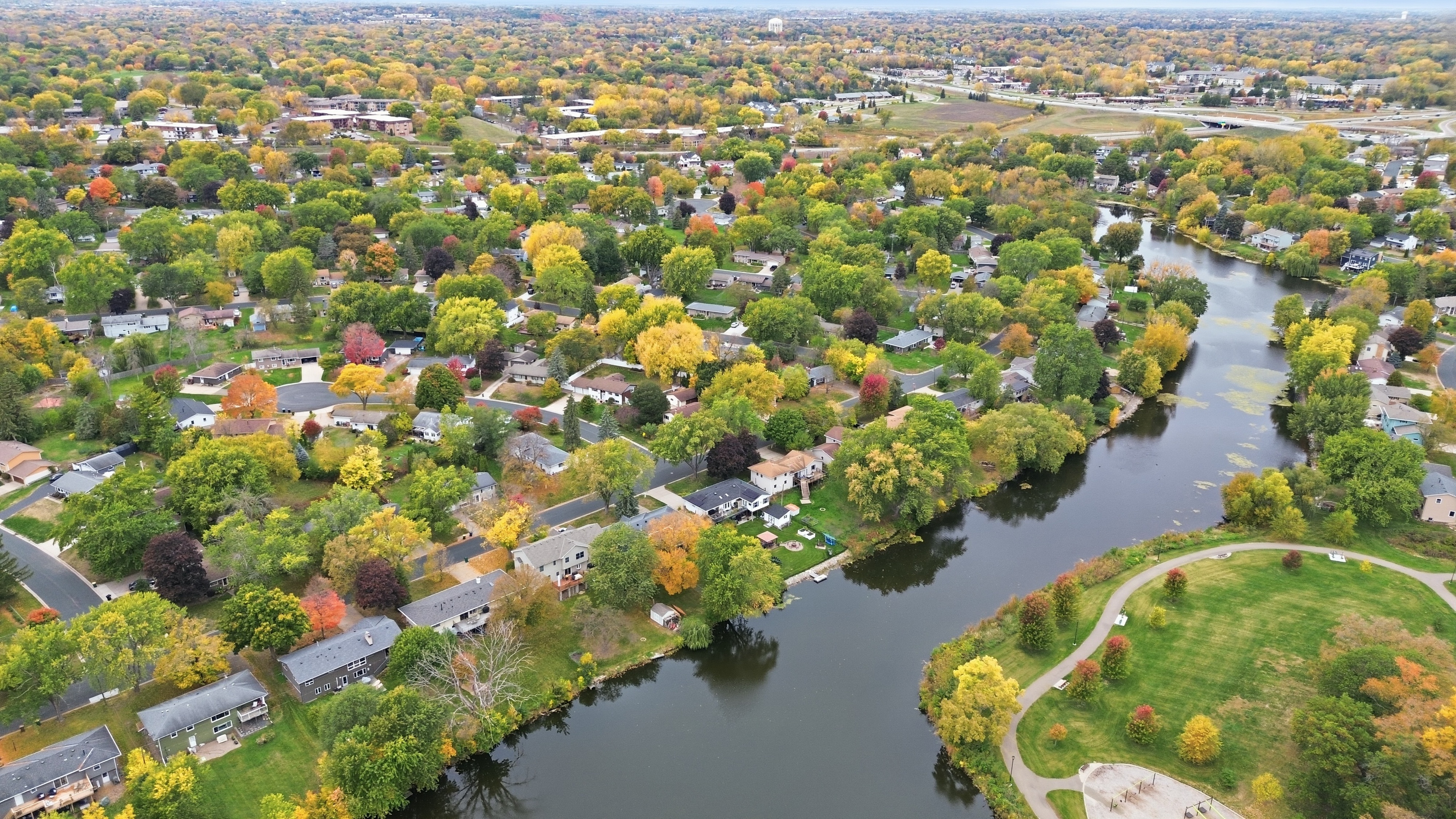  9087 Northwood Parkway, New Hope, MN 55427 - 物件實景