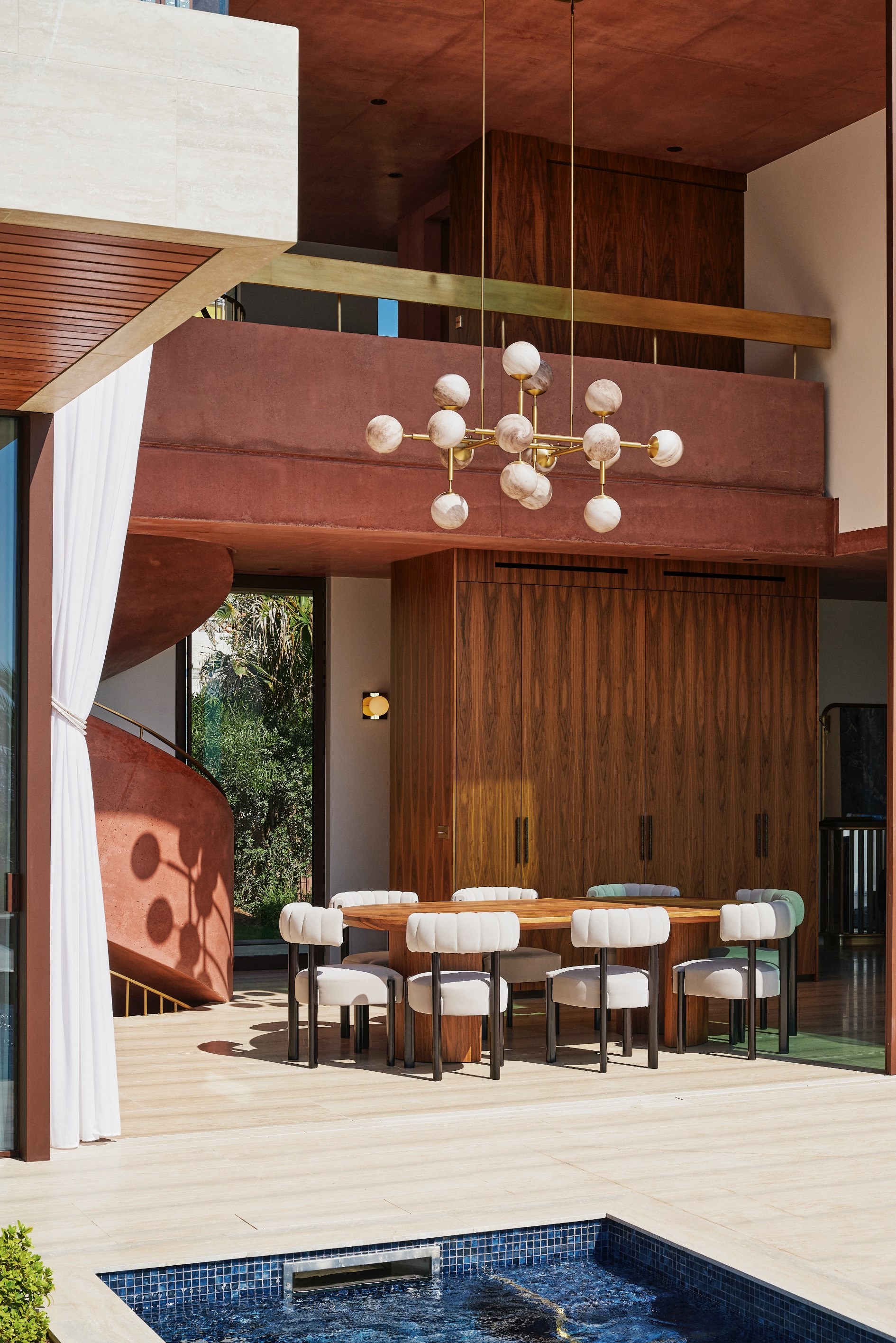  Mandelieu-la-Napoule, contemporary seafront villa with pool and Mediterranean v… - 物件實景