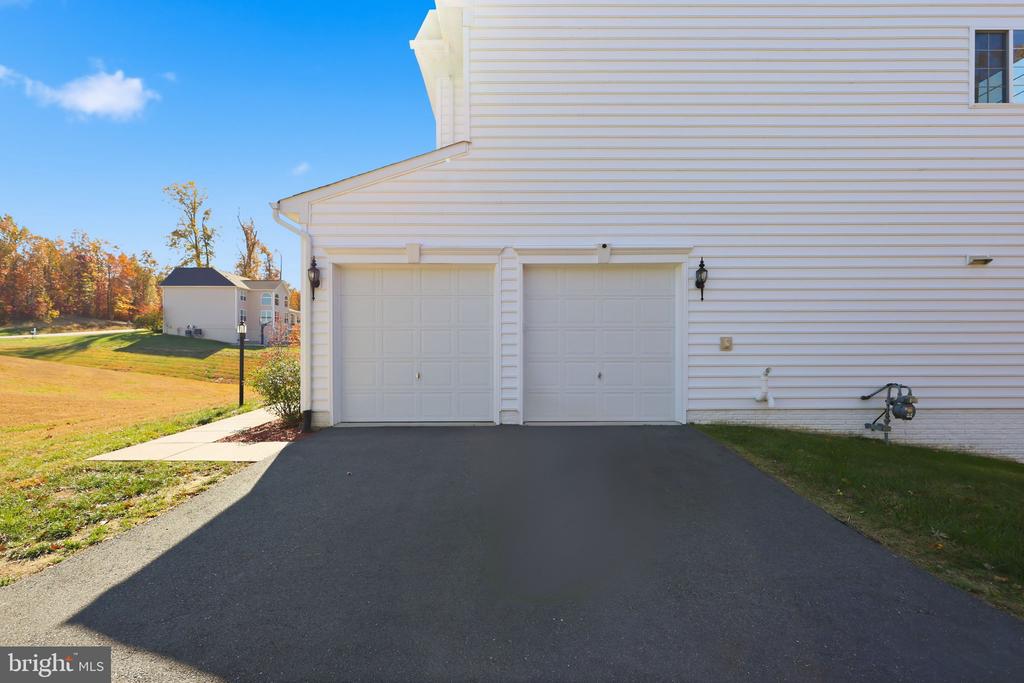 Fredericksburg, Virginia, 22405, United States, 5 Bedrooms Bedrooms, ,3 BathroomsBathrooms,Residential,For Sale,1987075