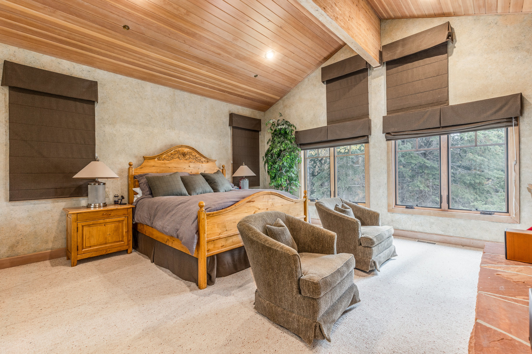  Rare End Unit in Stag Lodge with Unmatched Views & Ski Access - 物件實景