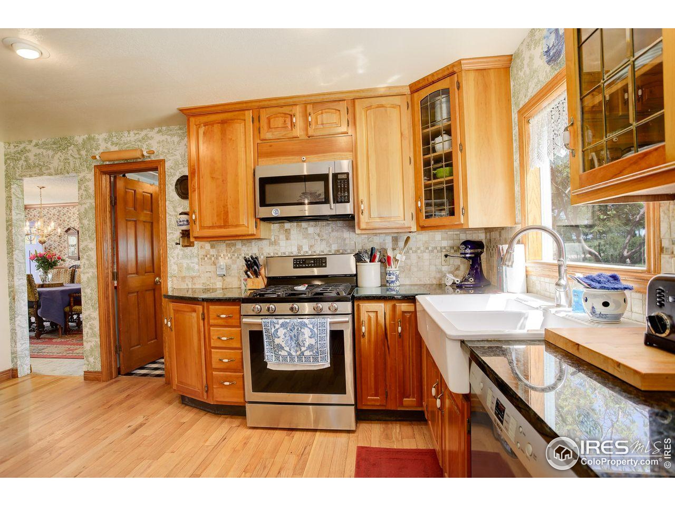 Franktown, Colorado, 80116, United States, 5 Bedrooms Bedrooms, ,2 BathroomsBathrooms,Residential,For Sale,1818789