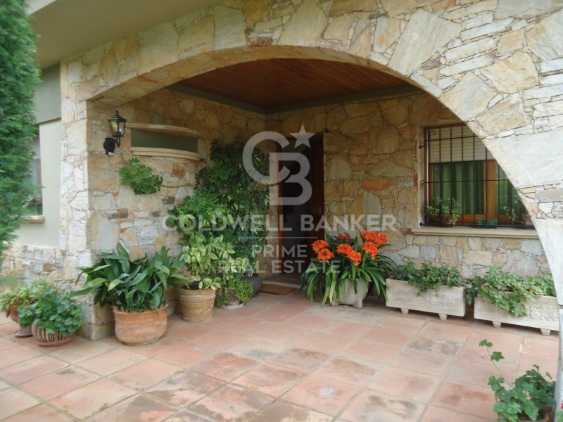 Girona, La Bisbal d'Empord?, La Bisbal d'Empord?, La Bisbal d'Empordà, Catalonia, ES, 4 Bedrooms Bedrooms, ,1 BathroomBathrooms,Residential,For Sale,Girona, La Bisbal d'Empord?, La Bisbal d'Empord?,1448680
