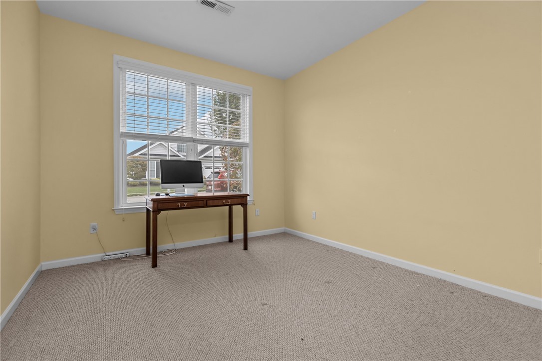 Sewickley, Pennsylvania, 15143, United States, 2 Bedrooms Bedrooms, ,2 BathroomsBathrooms,Residential,For Sale,1968653