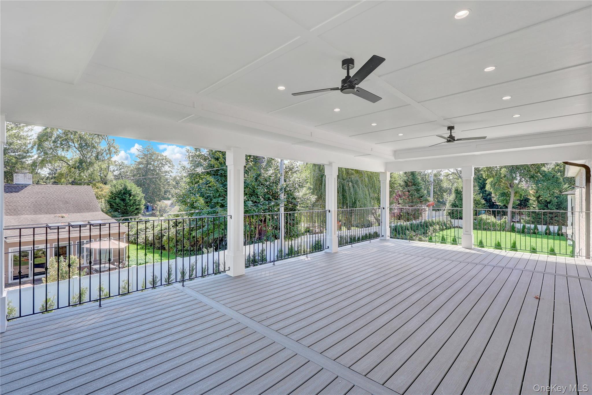  25 Hemlock Lane, Roslyn Heights, NY, 11577 - 物件實景