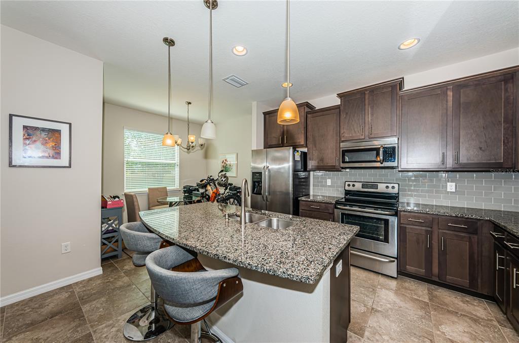 St Petersburg, Florida, 33703, United States, 3 Bedrooms Bedrooms, ,3 BathroomsBathrooms,Residential,For Sale,1827032