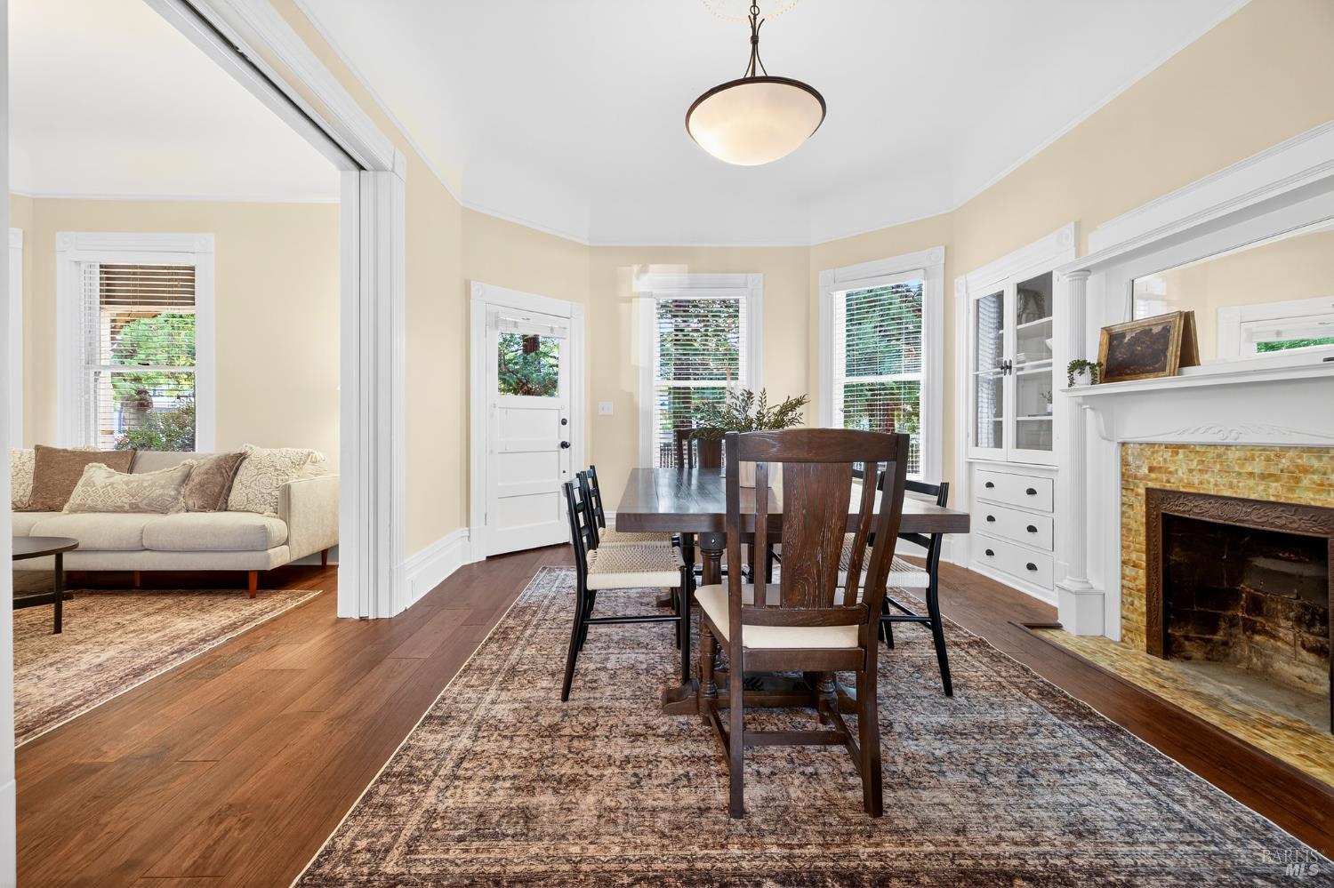 Petaluma, California, 94952, United States, ,Residential,For Sale,2033246