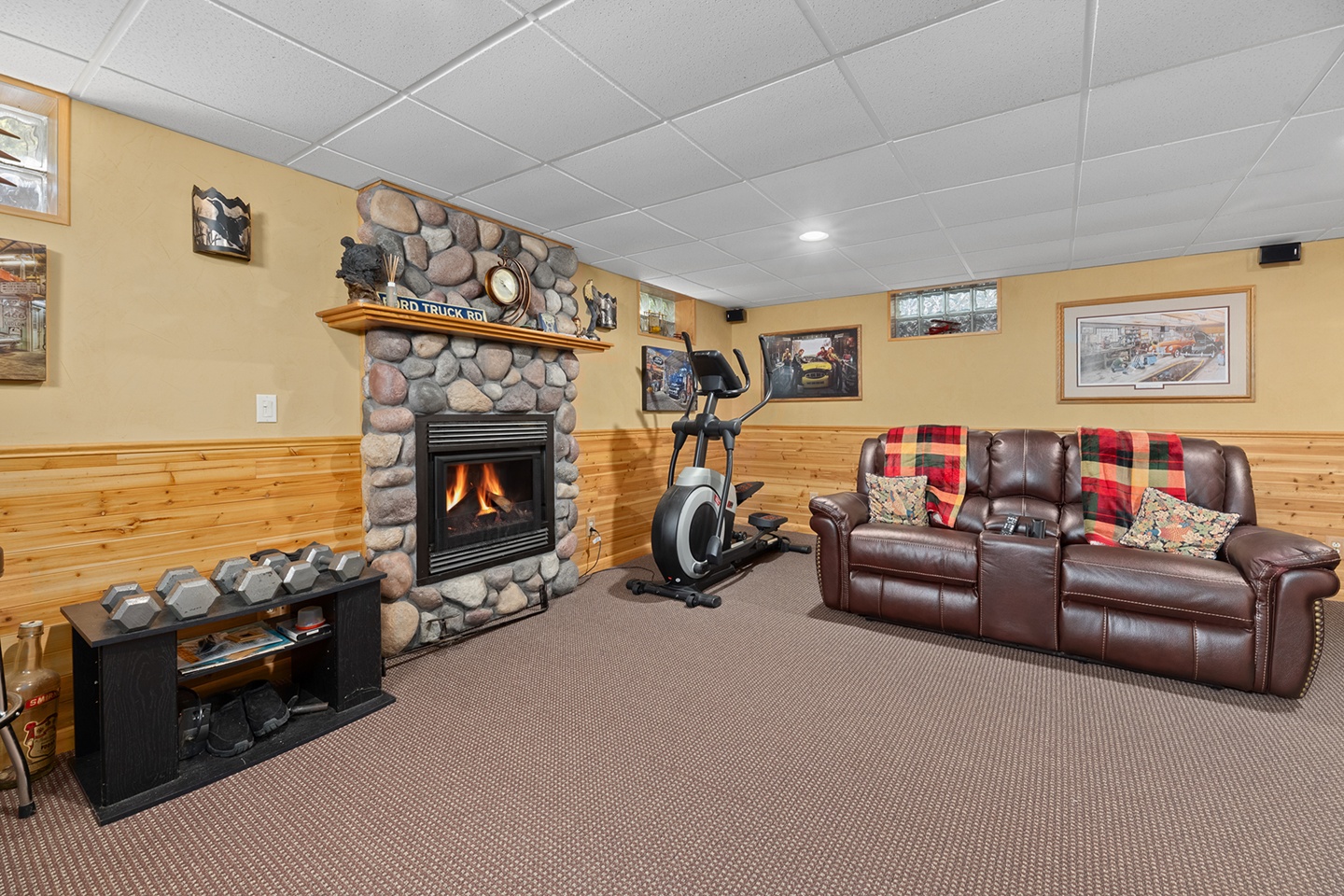 Manitowish Waters, Wisconsin, 54545, United States, 3 Bedrooms Bedrooms, ,4 BathroomsBathrooms,Residential,For Sale,1823646