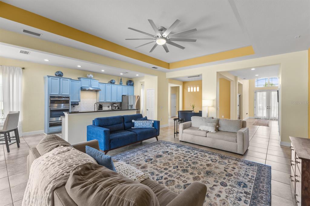 Bradenton, Florida, 34209, United States, 5 Bedrooms Bedrooms, ,3 BathroomsBathrooms,Residential,For Sale,1916938