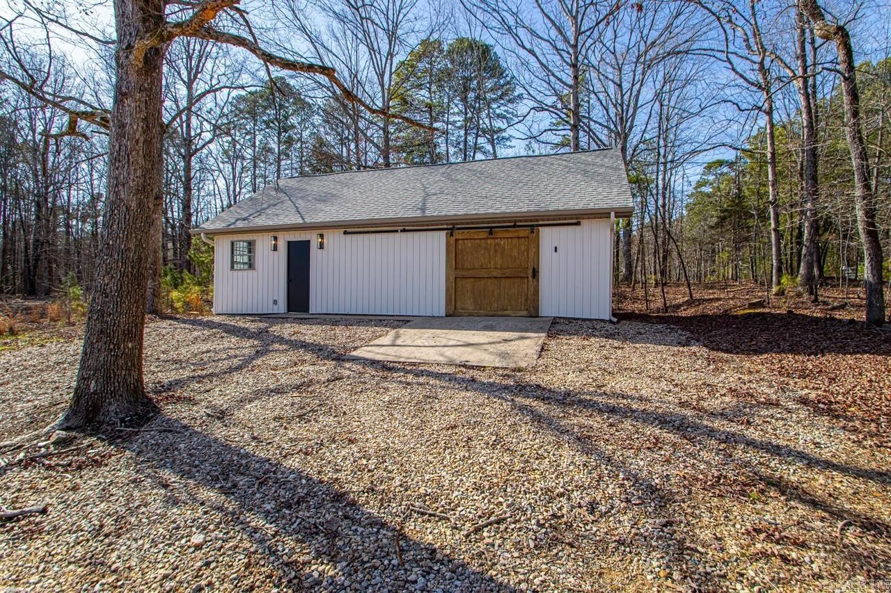 Alexander, Arkansas, 72002, United States, 6 Bedrooms Bedrooms, ,4 BathroomsBathrooms,Residential,For Sale,1986136