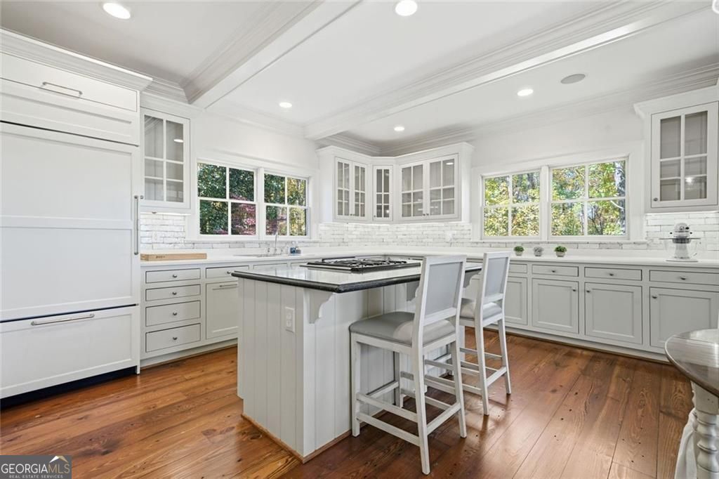 Kennesaw, Georgia, 30152, United States, 5 Bedrooms Bedrooms, ,3 BathroomsBathrooms,Residential,For Sale,1988783