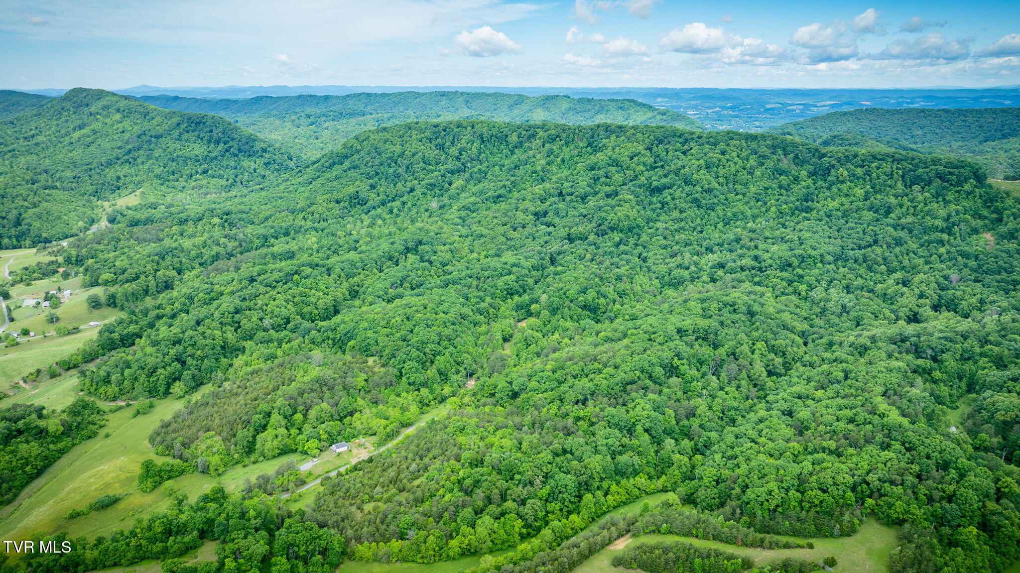 Kingsport, Tennessee, 37660, United States, 1 Bedroom Bedrooms, ,1 BathroomBathrooms,Residential,For Sale,1973991