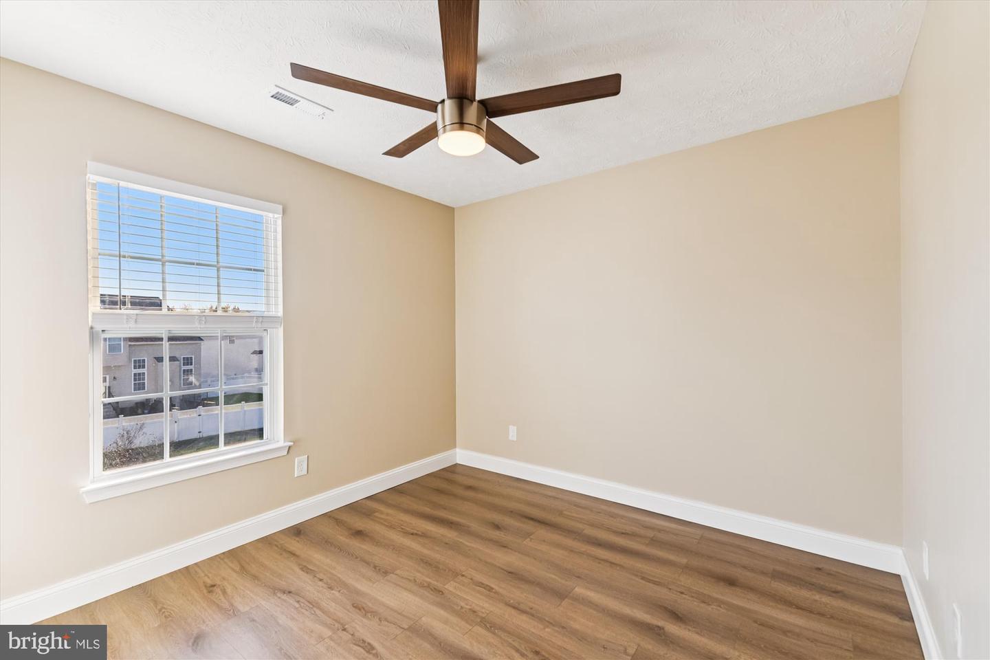 Aberdeen, Maryland, 21001, United States, 6 Bedrooms Bedrooms, ,4 BathroomsBathrooms,Residential,For Sale,1989015