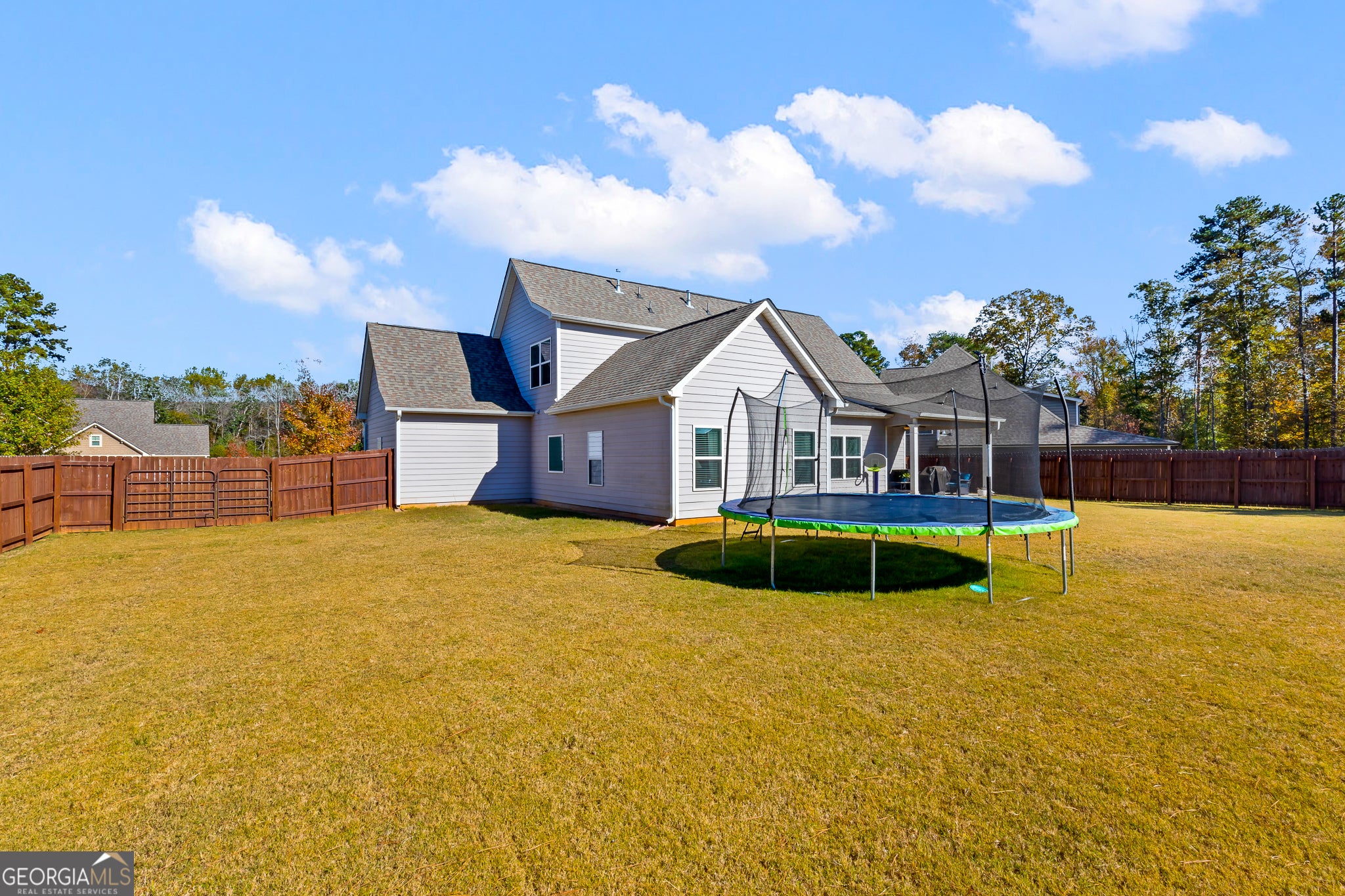 Senoia, Georgia, 30276, United States, 4 Bedrooms Bedrooms, ,3 BathroomsBathrooms,Residential,For Sale,1990817