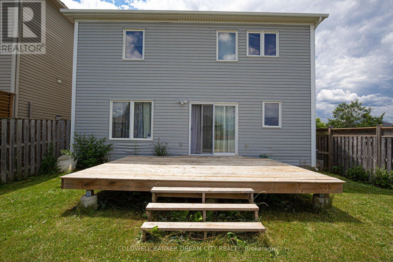BRANTFORD, Ontario, N3T 0E6, CA, 3 Bedrooms Bedrooms, ,2 BathroomsBathrooms,Residential,For Sale,1903320