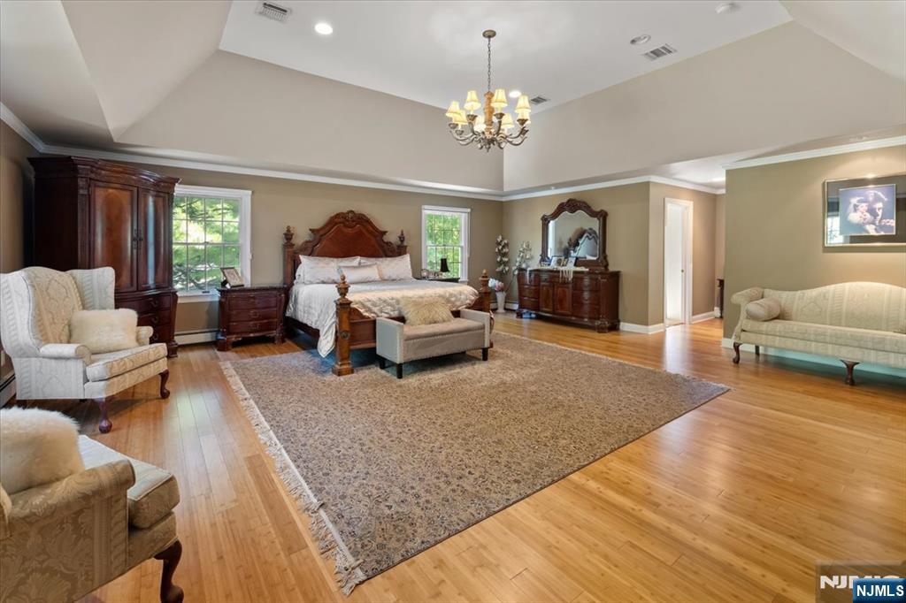 Old Tappan, New Jersey, 07675, United States, 4 Bedrooms Bedrooms, ,5 BathroomsBathrooms,Residential,For Sale,1991175