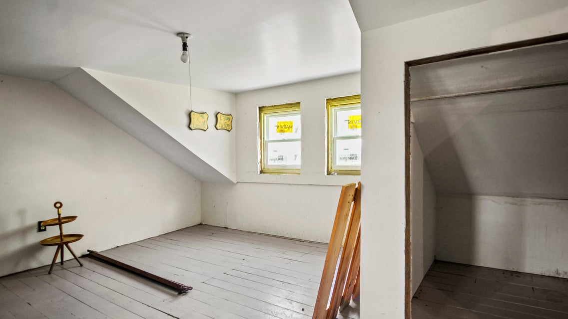 Peace Valley, Missouri, 65788, United States, 5 Bedrooms Bedrooms, ,1 BathroomBathrooms,Residential,For Sale,1980940