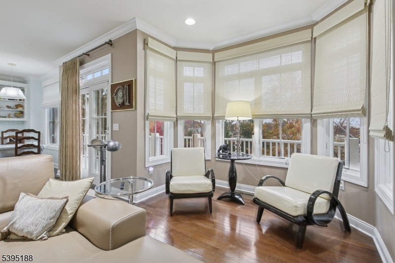 West Orange Twp., New Jersey, 07052, United States, 3 Bedrooms Bedrooms, ,5 BathroomsBathrooms,Residential,For Sale,1990318