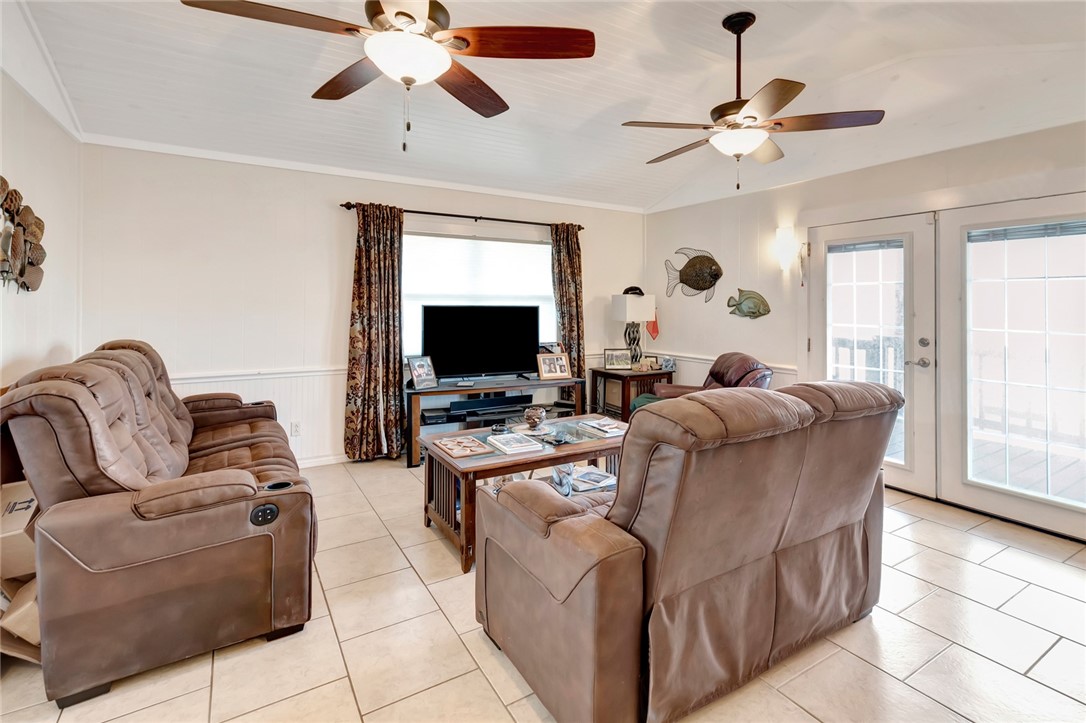 Rockport, Texas, 78382, United States, 3 Bedrooms Bedrooms, ,3 BathroomsBathrooms,Residential,For Sale,1746553