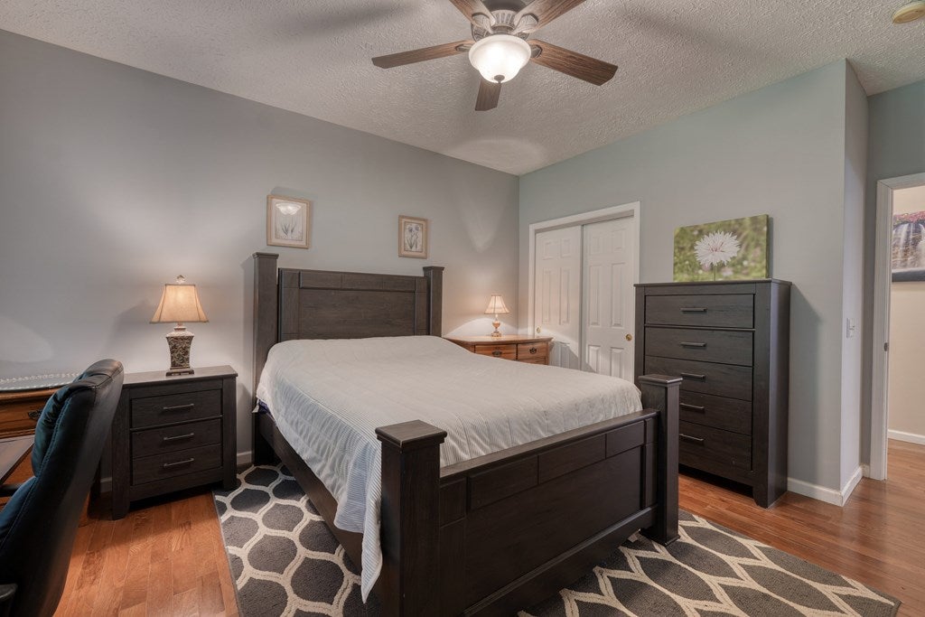 Murphy, North Carolina, 28906, United States, 3 Bedrooms Bedrooms, ,3 BathroomsBathrooms,Residential,For Sale,1902366
