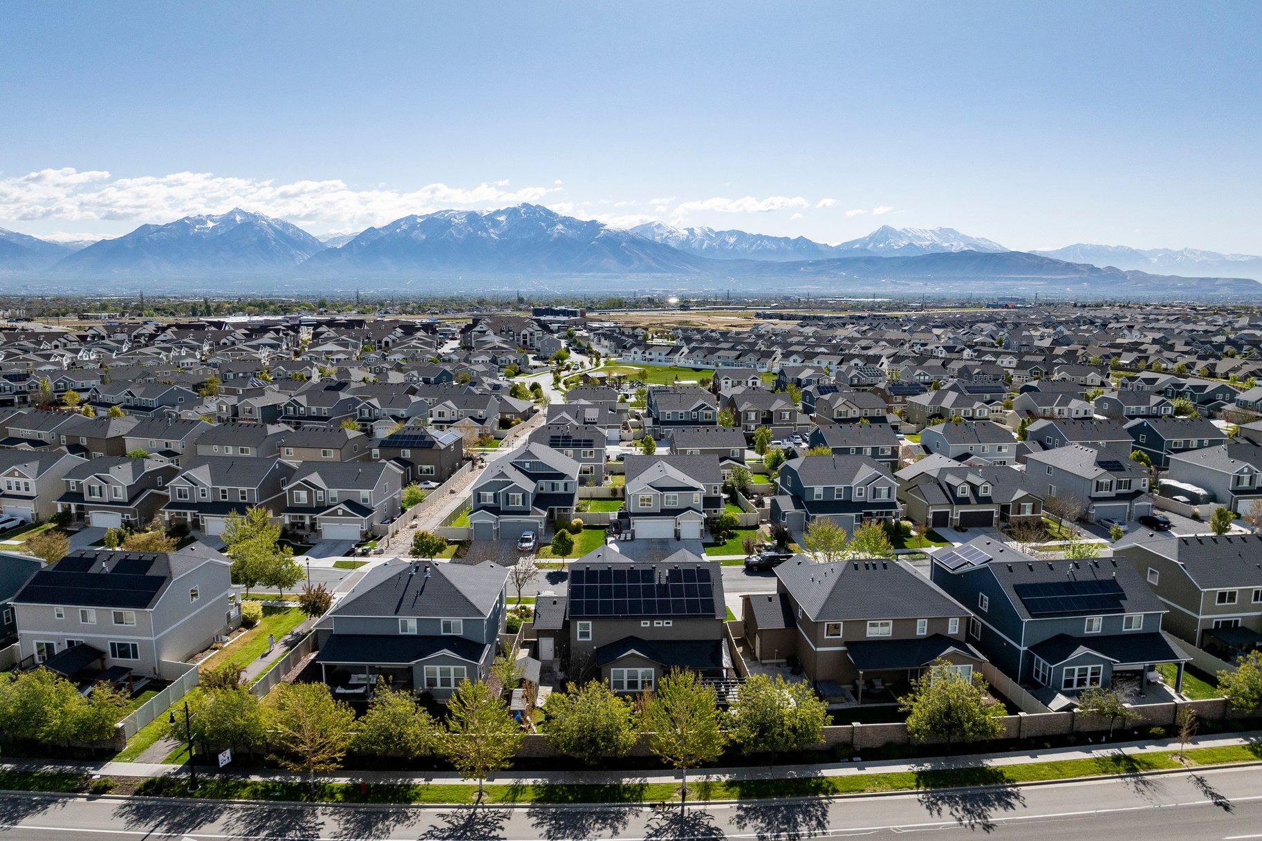  Luxury Meets Livability in This Upgraded Herriman Showpiece - 物件實景