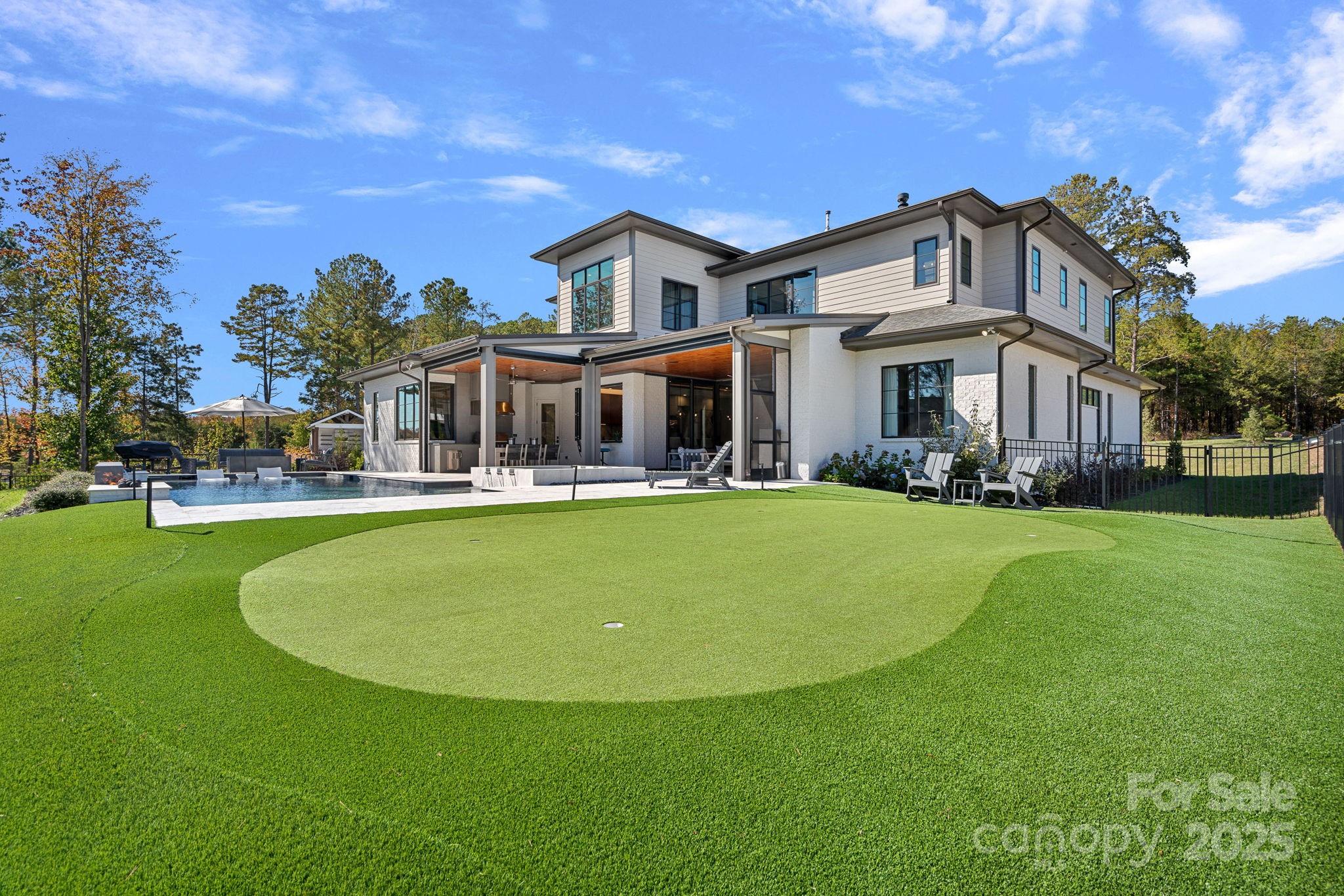 Davidson, North Carolina, 28036, United States, 5 Bedrooms Bedrooms, ,7 BathroomsBathrooms,Residential,For Sale,1989460