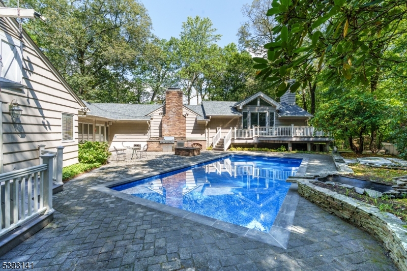 Kinnelon Boro, New Jersey, 07405, United States, 4 Bedrooms Bedrooms, ,4 BathroomsBathrooms,Residential,For Sale,1941980